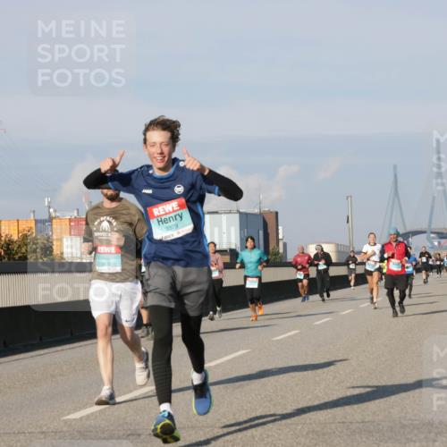03.10.2025 - Köhlbrandbrückenlauf Jannik Wohlers http://msf.ph/oto/9075450 03.10.2025 09:51:29 Position 3 3835, 3379 meine-sportfotos.de