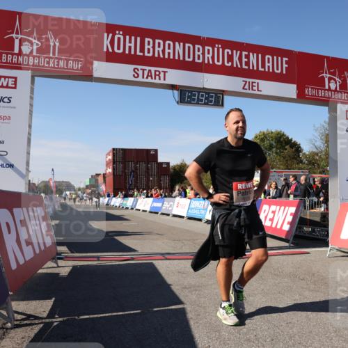 03.10.2025 - Köhlbrandbrückenlauf Lena Gebhardt http://msf.ph/oto/9075452 03.10.2025 13:39:38 Ziel 4621, 5135, 5176, 5444, 5991, 6259 meine-sportfotos.de