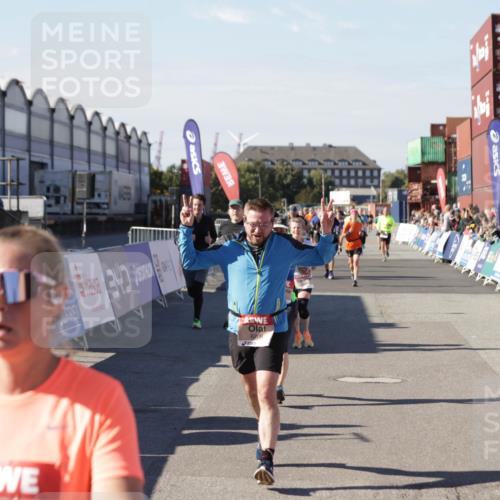 03.10.2025 - Köhlbrandbrückenlauf Jannik Wohlers http://msf.ph/oto/9075597 03.10.2025 13:16:33 Ziel 4036, 4146, 4235, 4314, 4408, 4414, 4586, 4952, 5104, 5498, 5570, 5630, 5694, 5815, 5983, 6208, 6353, 6377, 6761, 6812 meine-sportfotos.de