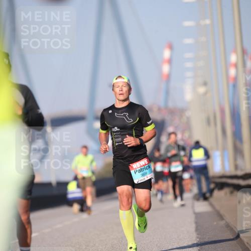 03.10.2025 - Köhlbrandbrückenlauf Jannik Wohlers http://msf.ph/oto/9075603 03.10.2025 09:41:59 Position 3 3609 meine-sportfotos.de