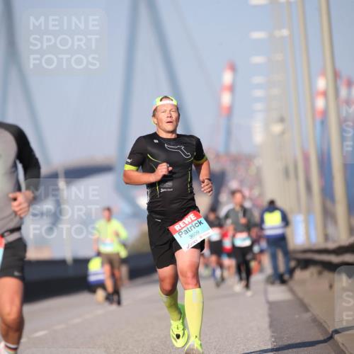 03.10.2025 - Köhlbrandbrückenlauf Jannik Wohlers http://msf.ph/oto/9075623 03.10.2025 09:41:59 Position 3 037, 3609 meine-sportfotos.de