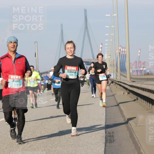 03.10.2025 - Köhlbrandbrückenlauf Jannik Wohlers http://msf.ph/oto/9075650 03.10.2025 09:51:35 Position 3 1134, 1208, 9 meine-sportfotos.de