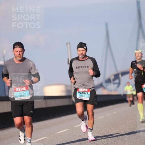 03.10.2025 - Köhlbrandbrückenlauf Jannik Wohlers http://msf.ph/oto/9075657 03.10.2025 09:42:00 Position 3 3785, 1037 meine-sportfotos.de