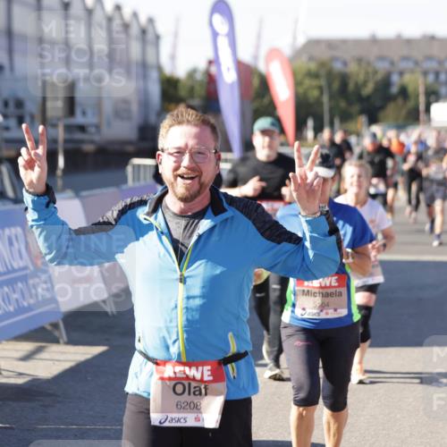03.10.2025 - Köhlbrandbrückenlauf Jannik Wohlers http://msf.ph/oto/9075715 03.10.2025 13:16:34 Ziel 4036, 4146, 4235, 4314, 4408, 4586, 5104, 5498, 5570, 5630, 5694, 5815, 5983, 6208, 6353, 6377, 6812 meine-sportfotos.de