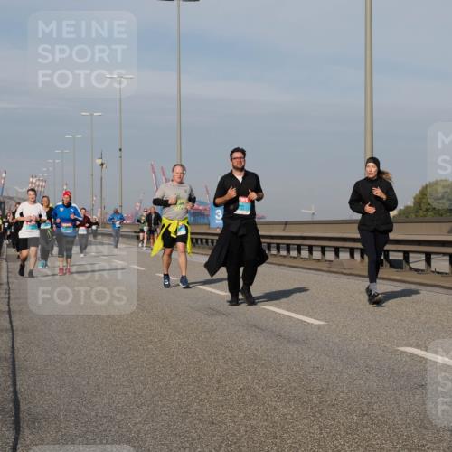 03.10.2025 - Köhlbrandbrückenlauf Fabian Wolf http://msf.ph/oto/9075719 03.10.2025 10:15:04 Position 3  meine-sportfotos.de