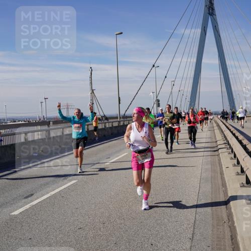 03.10.2025 - Köhlbrandbrückenlauf Michael Burmester http://msf.ph/oto/9075731 03.10.2025 12:40:59 Position 2  meine-sportfotos.de