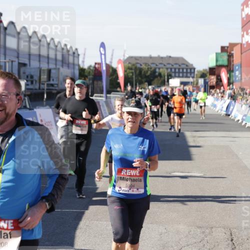 03.10.2025 - Köhlbrandbrückenlauf Jannik Wohlers http://msf.ph/oto/9075771 03.10.2025 13:16:36 Ziel 4036, 4146, 4235, 4314, 4408, 4586, 4813, 5104, 5570, 5630, 5694, 5815, 5983, 6208, 6353, 6377, 6812 meine-sportfotos.de