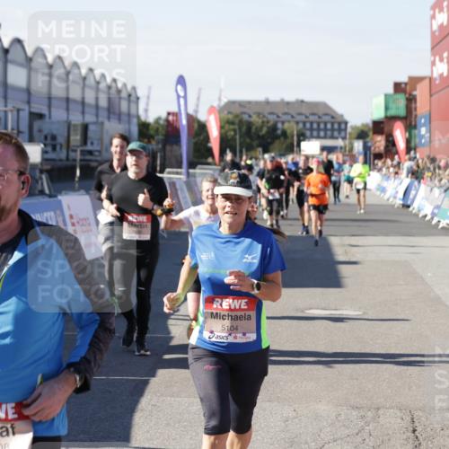 03.10.2025 - Köhlbrandbrückenlauf Jannik Wohlers http://msf.ph/oto/9075777 03.10.2025 13:16:36 Ziel 4036, 4146, 4235, 4314, 4408, 4586, 4813, 5104, 5570, 5630, 5694, 5815, 5983, 6208, 6353, 6377, 6812 meine-sportfotos.de