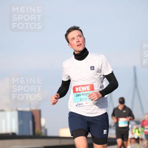 03.10.2025 - Köhlbrandbrückenlauf Jannik Wohlers http://msf.ph/oto/9075778 03.10.2025 09:42:22 Position 3 3702 meine-sportfotos.de