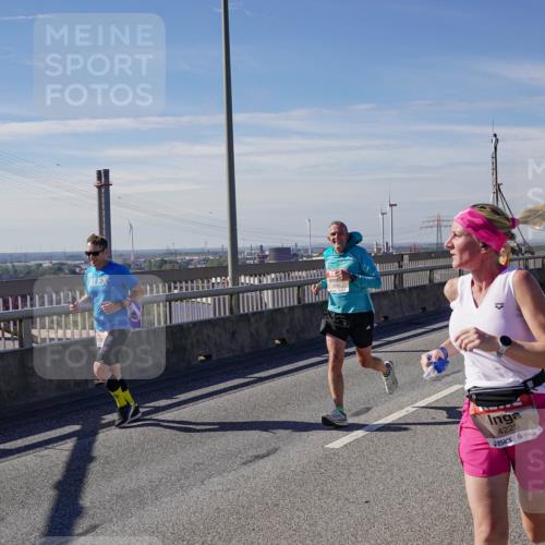 03.10.2025 - Köhlbrandbrückenlauf Michael Burmester http://msf.ph/oto/9075781 03.10.2025 12:41:00 Position 2 5948, 4225 meine-sportfotos.de