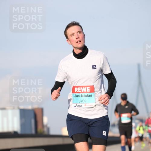 03.10.2025 - Köhlbrandbrückenlauf Jannik Wohlers http://msf.ph/oto/9075787 03.10.2025 09:42:22 Position 3 3702 meine-sportfotos.de