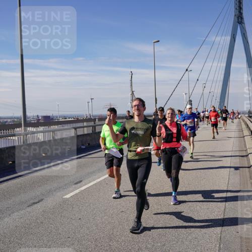 03.10.2025 - Köhlbrandbrückenlauf Michael Burmester http://msf.ph/oto/9075819 03.10.2025 12:41:03 Position 2  meine-sportfotos.de
