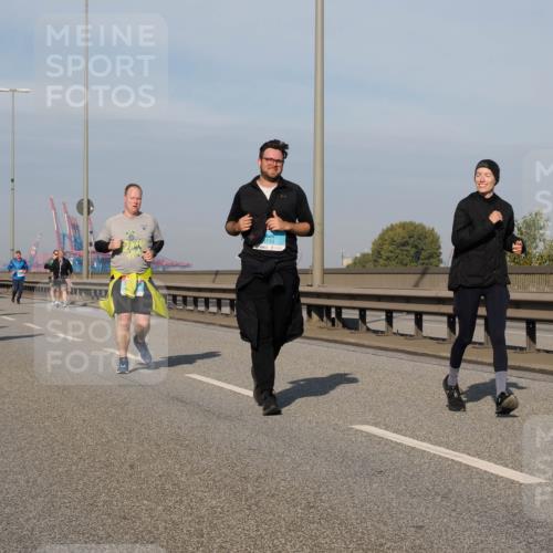 03.10.2025 - Köhlbrandbrückenlauf Fabian Wolf http://msf.ph/oto/9075823 03.10.2025 10:15:06 Position 3 3733 meine-sportfotos.de