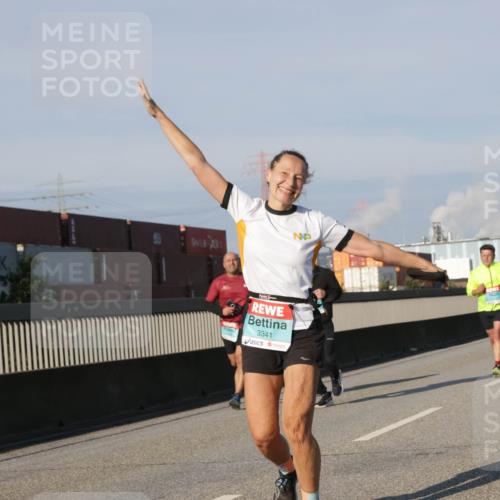 03.10.2025 - Köhlbrandbrückenlauf Jannik Wohlers http://msf.ph/oto/9075831 03.10.2025 09:51:40 Position 3 3341 meine-sportfotos.de