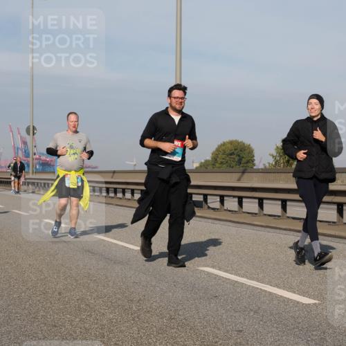 03.10.2025 - Köhlbrandbrückenlauf Fabian Wolf http://msf.ph/oto/9075848 03.10.2025 10:15:06 Position 3  meine-sportfotos.de