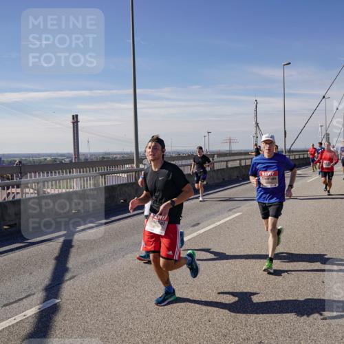 03.10.2025 - Köhlbrandbrückenlauf Michael Burmester http://msf.ph/oto/9075880 03.10.2025 12:41:05 Position 2  meine-sportfotos.de