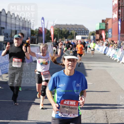 03.10.2025 - Köhlbrandbrückenlauf Jannik Wohlers http://msf.ph/oto/9075881 03.10.2025 13:16:36 Ziel 4036, 4146, 4235, 4314, 4408, 4586, 4813, 5104, 5570, 5630, 5694, 5815, 5983, 6208, 6353, 6377, 6812 meine-sportfotos.de