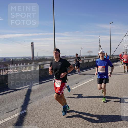 03.10.2025 - Köhlbrandbrückenlauf Michael Burmester http://msf.ph/oto/9075892 03.10.2025 12:41:05 Position 2  meine-sportfotos.de