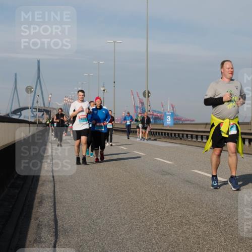 03.10.2025 - Köhlbrandbrückenlauf Fabian Wolf http://msf.ph/oto/9075903 03.10.2025 10:15:08 Position 3  meine-sportfotos.de