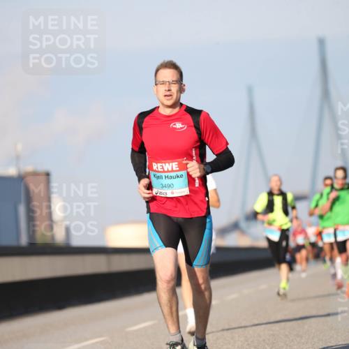 03.10.2025 - Köhlbrandbrückenlauf Jannik Wohlers http://msf.ph/oto/9075930 03.10.2025 09:42:29 Position 3 3490 meine-sportfotos.de