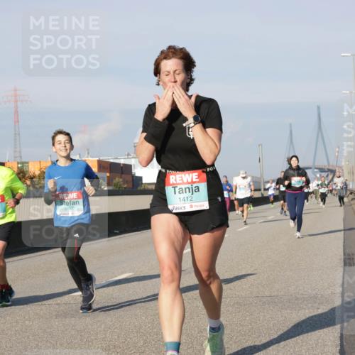 03.10.2025 - Köhlbrandbrückenlauf Jannik Wohlers http://msf.ph/oto/9075953 03.10.2025 09:51:42 Position 3 3198, 3497, 1412 meine-sportfotos.de