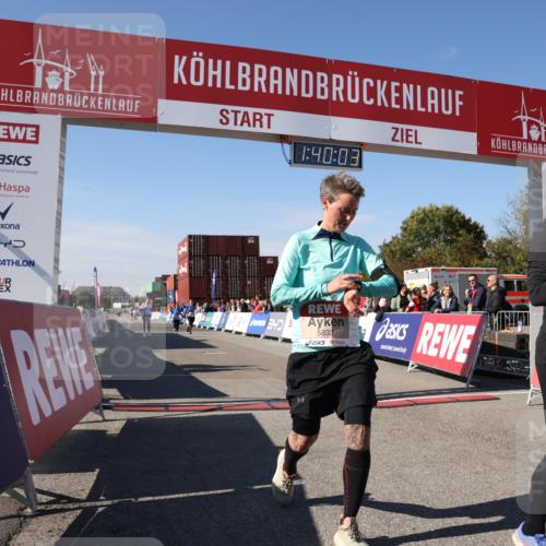 03.10.2025 - Köhlbrandbrückenlauf Lena Gebhardt http://msf.ph/oto/9075990 03.10.2025 13:40:04 Ziel 5252, 5484, 5487, 5831, 5832, 5835, 5990, 6109, 6401, 6403, 6522 meine-sportfotos.de