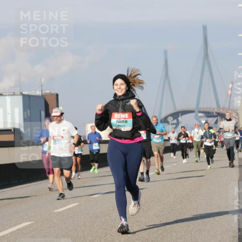03.10.2025 - Köhlbrandbrückenlauf Jannik Wohlers http://msf.ph/oto/9075996 03.10.2025 09:51:44 Position 3 10, 449 meine-sportfotos.de