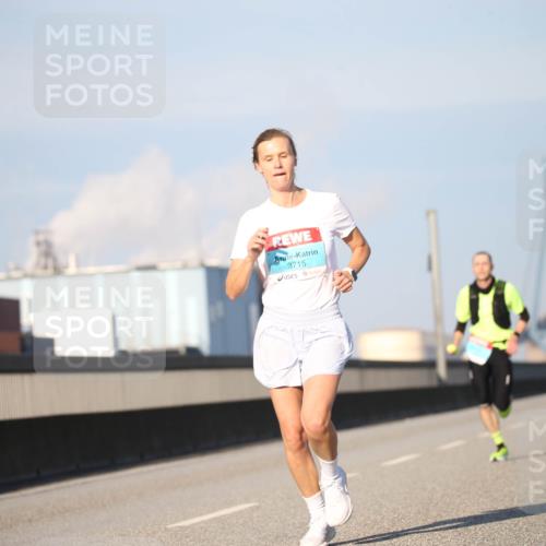 03.10.2025 - Köhlbrandbrückenlauf Jannik Wohlers http://msf.ph/oto/9076002 03.10.2025 09:42:32 Position 3 3715 meine-sportfotos.de