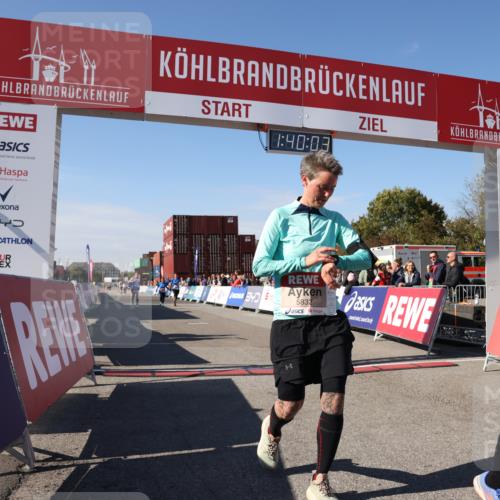 03.10.2025 - Köhlbrandbrückenlauf Lena Gebhardt http://msf.ph/oto/9076003 03.10.2025 13:40:04 Ziel 5252, 5484, 5487, 5831, 5832, 5835, 5990, 6109, 6401, 6403, 6522 meine-sportfotos.de