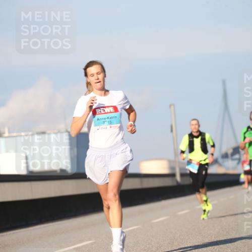 03.10.2025 - Köhlbrandbrückenlauf Jannik Wohlers http://msf.ph/oto/9076006 03.10.2025 09:42:32 Position 3 3715 meine-sportfotos.de