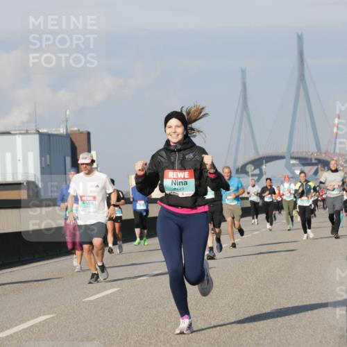 03.10.2025 - Köhlbrandbrückenlauf Jannik Wohlers http://msf.ph/oto/9076007 03.10.2025 09:51:44 Position 3 449 meine-sportfotos.de