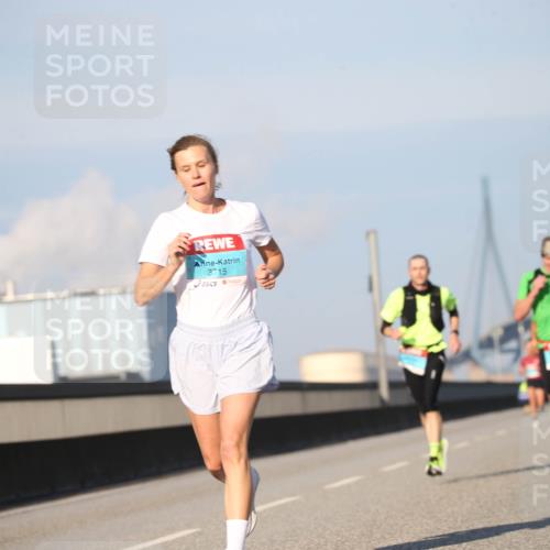 03.10.2025 - Köhlbrandbrückenlauf Jannik Wohlers http://msf.ph/oto/9076010 03.10.2025 09:42:32 Position 3 3715 meine-sportfotos.de
