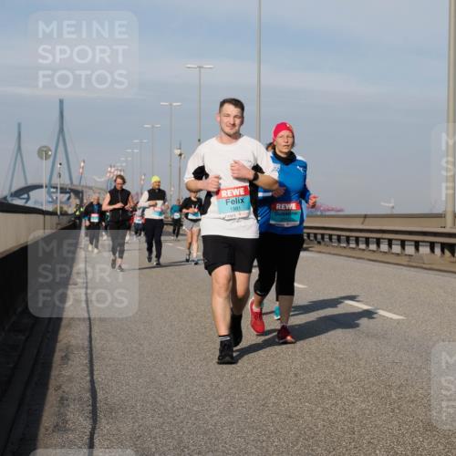 03.10.2025 - Köhlbrandbrückenlauf Fabian Wolf http://msf.ph/oto/9076023 03.10.2025 10:15:12 Position 3 1981, 3080 meine-sportfotos.de