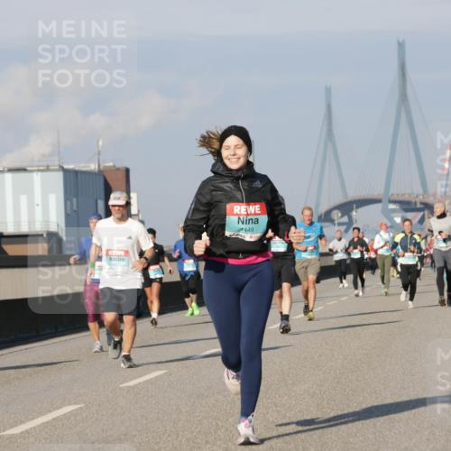 03.10.2025 - Köhlbrandbrückenlauf Jannik Wohlers http://msf.ph/oto/9076039 03.10.2025 09:51:44 Position 3 449 meine-sportfotos.de