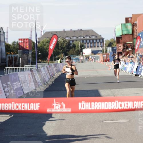 03.10.2025 - Köhlbrandbrückenlauf Jannik Wohlers http://msf.ph/oto/9076111 03.10.2025 12:46:47 Ziel 4027, 4033, 6483, 6740 meine-sportfotos.de
