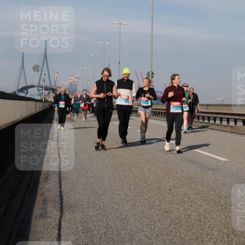 03.10.2025 - Köhlbrandbrückenlauf Fabian Wolf http://msf.ph/oto/9076122 03.10.2025 10:15:17 Position 3 1982 meine-sportfotos.de