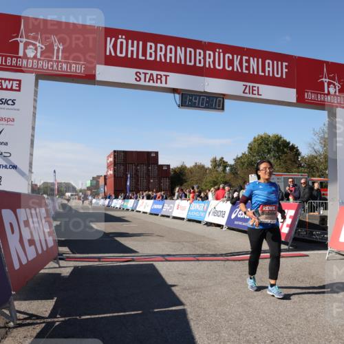 03.10.2025 - Köhlbrandbrückenlauf Lena Gebhardt http://msf.ph/oto/9076123 03.10.2025 13:40:11 Ziel 5252, 5831, 5832, 5835, 5990, 6109 meine-sportfotos.de