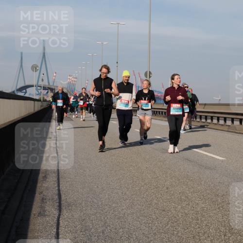 03.10.2025 - Köhlbrandbrückenlauf Fabian Wolf http://msf.ph/oto/9076133 03.10.2025 10:15:17 Position 3  meine-sportfotos.de