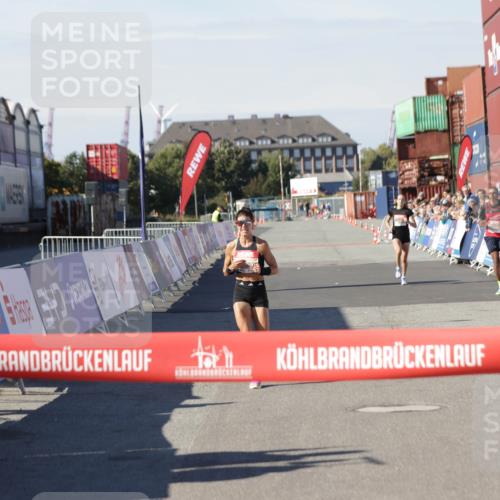 03.10.2025 - Köhlbrandbrückenlauf Jannik Wohlers http://msf.ph/oto/9076138 03.10.2025 12:46:47 Ziel 4027, 4033, 6483, 6740 meine-sportfotos.de