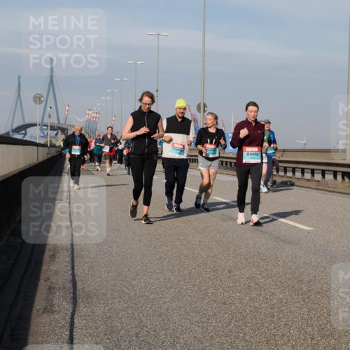 03.10.2025 - Köhlbrandbrückenlauf Fabian Wolf http://msf.ph/oto/9076154 03.10.2025 10:15:18 Position 3  meine-sportfotos.de