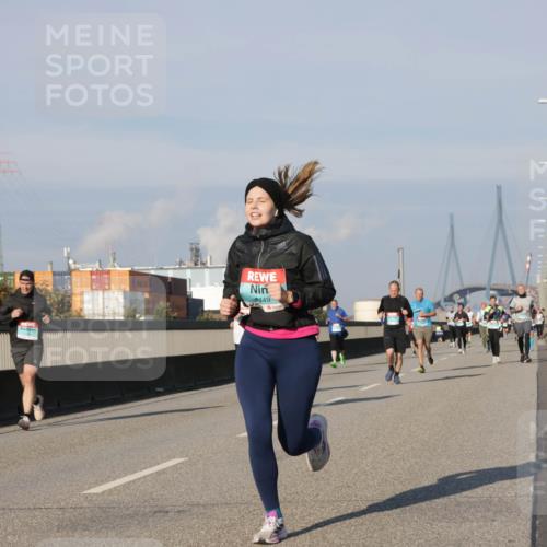 03.10.2025 - Köhlbrandbrückenlauf Jannik Wohlers http://msf.ph/oto/9076161 03.10.2025 09:51:46 Position 3 449 meine-sportfotos.de