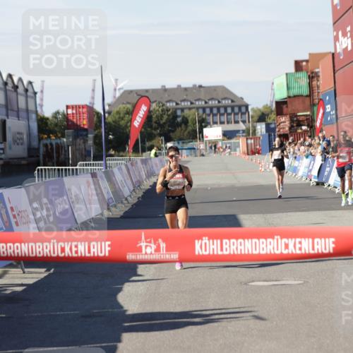 03.10.2025 - Köhlbrandbrückenlauf Jannik Wohlers http://msf.ph/oto/9076164 03.10.2025 12:46:47 Ziel 4027, 4033, 6483, 6740 meine-sportfotos.de