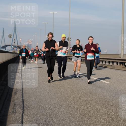 03.10.2025 - Köhlbrandbrückenlauf Fabian Wolf http://msf.ph/oto/9076171 03.10.2025 10:15:18 Position 3 1729 meine-sportfotos.de