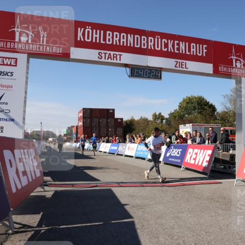 03.10.2025 - Köhlbrandbrückenlauf Lena Gebhardt http://msf.ph/oto/9076188 03.10.2025 13:40:25 Ziel 5270, 5613, 6245, 6278, 6284 meine-sportfotos.de