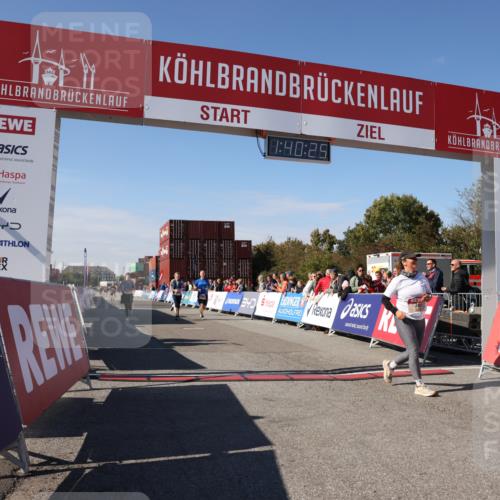 03.10.2025 - Köhlbrandbrückenlauf Lena Gebhardt http://msf.ph/oto/9076199 03.10.2025 13:40:25 Ziel 5270, 5613, 6245, 6278, 6284 meine-sportfotos.de