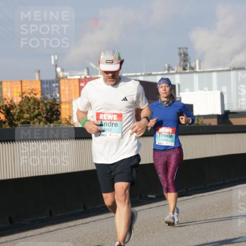 03.10.2025 - Köhlbrandbrückenlauf Jannik Wohlers http://msf.ph/oto/9076209 03.10.2025 09:51:48 Position 3 3481, 3492 meine-sportfotos.de