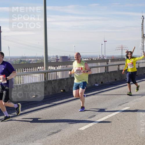 03.10.2025 - Köhlbrandbrückenlauf Michael Burmester http://msf.ph/oto/9076230 03.10.2025 12:41:18 Position 2 447 meine-sportfotos.de