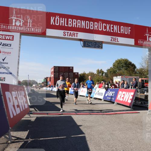 03.10.2025 - Köhlbrandbrückenlauf Lena Gebhardt http://msf.ph/oto/9076240 03.10.2025 13:40:29 Ziel 5270, 5613, 6245, 6278, 6284 meine-sportfotos.de
