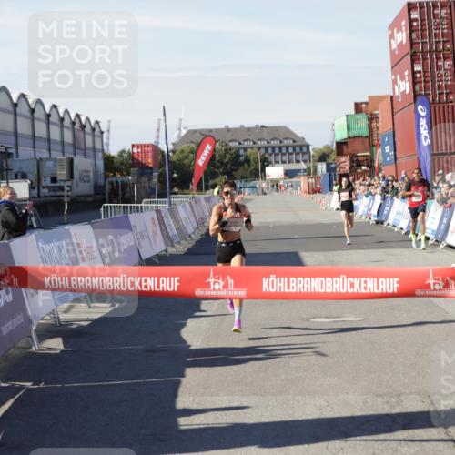 03.10.2025 - Köhlbrandbrückenlauf Jannik Wohlers http://msf.ph/oto/9076297 03.10.2025 12:46:48 Ziel 4027, 6483, 6516, 6740 meine-sportfotos.de