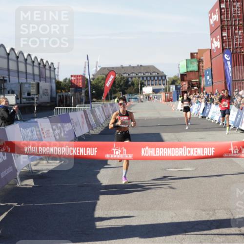 03.10.2025 - Köhlbrandbrückenlauf Jannik Wohlers http://msf.ph/oto/9076317 03.10.2025 12:46:48 Ziel 4027, 6483, 6516, 6740 meine-sportfotos.de